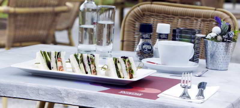 Campanile Hotel & Restaurant Gorinchem Exteriör bild